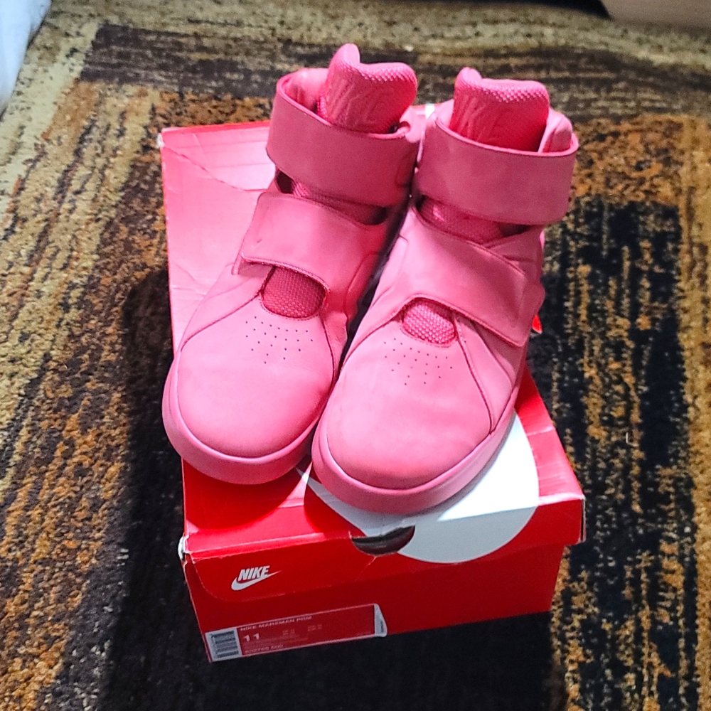 Men Nike